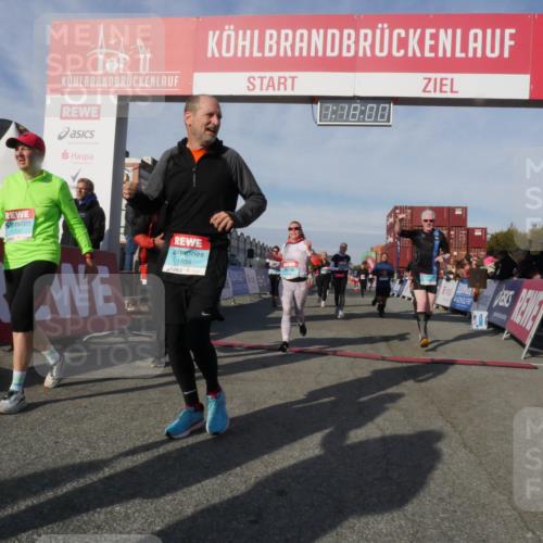 03.10.2025 - Köhlbrandbrückenlauf Matties Gatica Varas http://msf.ph/oto/9168674 03.10.2025 10:18:02 Ziel 1164, 1513, 1649, 1659, 1671, 1815, 1831, 1941, 2270, 2361, 2372, 2376, 2499, 2670, 2984, 3017, 3150, 3156, 3268, 3468, 3762 meine-sportfotos.de