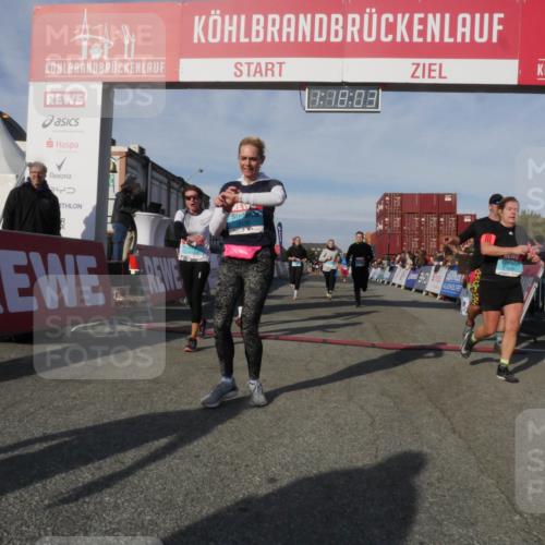 03.10.2025 - Köhlbrandbrückenlauf Matties Gatica Varas http://msf.ph/oto/9168681 03.10.2025 10:18:05 Ziel 1164, 1513, 1671, 1815, 1831, 1941, 2270, 2361, 2372, 2499, 2670, 2984, 3017, 3156, 3268, 3762 meine-sportfotos.de