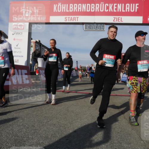 03.10.2025 - Köhlbrandbrückenlauf Matties Gatica Varas http://msf.ph/oto/9168686 03.10.2025 10:18:08 Ziel 1164, 1471, 1513, 1812, 1815, 1831, 1941, 2372, 2499, 2984, 3017, 3156, 3762 meine-sportfotos.de