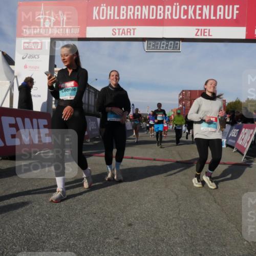 03.10.2025 - Köhlbrandbrückenlauf Matties Gatica Varas http://msf.ph/oto/9168688 03.10.2025 10:18:09 Ziel 1164, 1471, 1513, 1812, 1815, 1941, 2372, 2499, 2984, 3017, 3156, 3175, 3486, 3487, 3762, 3826 meine-sportfotos.de