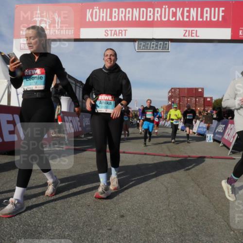 03.10.2025 - Köhlbrandbrückenlauf Matties Gatica Varas http://msf.ph/oto/9168689 03.10.2025 10:18:09 Ziel 1164, 1471, 1513, 1812, 1815, 1941, 2372, 2499, 2984, 3017, 3156, 3175, 3486, 3487, 3762, 3826 meine-sportfotos.de