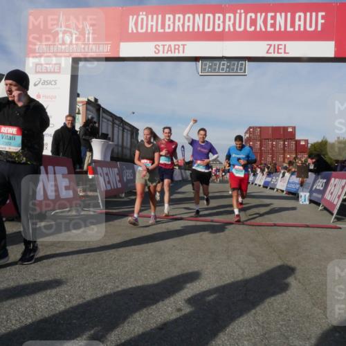 03.10.2025 - Köhlbrandbrückenlauf Matties Gatica Varas http://msf.ph/oto/9168694 03.10.2025 10:18:12 Ziel 1121, 1471, 1513, 1812, 2544, 2984, 3017, 3175, 3486, 3487, 3762, 3826 meine-sportfotos.de