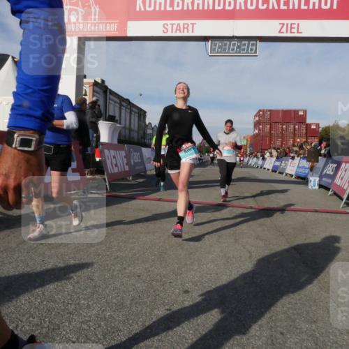 03.10.2025 - Köhlbrandbrückenlauf Matties Gatica Varas http://msf.ph/oto/9168748 03.10.2025 10:18:37 Ziel 1614, 1719, 1778, 1920, 1932, 2502, 2800, 3180, 3833 meine-sportfotos.de