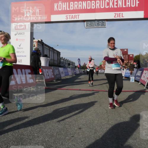 03.10.2025 - Köhlbrandbrückenlauf Matties Gatica Varas http://msf.ph/oto/9168752 03.10.2025 10:18:39 Ziel 1614, 1619, 1778, 1920, 1932, 2800, 3180, 3833 meine-sportfotos.de