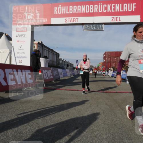 03.10.2025 - Köhlbrandbrückenlauf Matties Gatica Varas http://msf.ph/oto/9168754 03.10.2025 10:18:40 Ziel 1614, 1619, 1778, 1920, 1932, 2168, 2800, 3180, 3833 meine-sportfotos.de