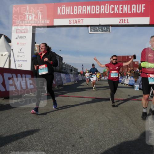 03.10.2025 - Köhlbrandbrückenlauf Matties Gatica Varas http://msf.ph/oto/9168764 03.10.2025 10:18:45 Ziel 1614, 1619, 2168, 3180, 3419, 3541, 3595, 3833 meine-sportfotos.de