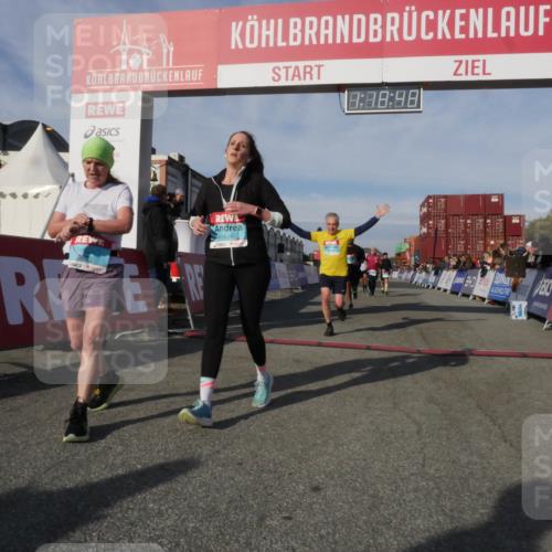 03.10.2025 - Köhlbrandbrückenlauf Matties Gatica Varas http://msf.ph/oto/9168775 03.10.2025 10:18:50 Ziel 1619, 1885, 2168, 2785, 3419, 3541, 3595, 3698 meine-sportfotos.de