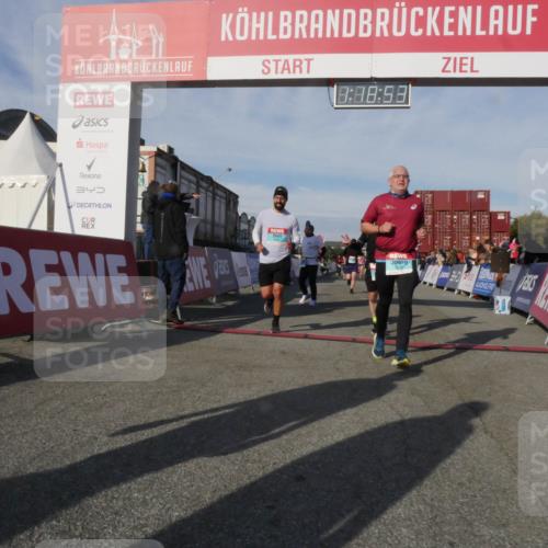 03.10.2025 - Köhlbrandbrückenlauf Matties Gatica Varas http://msf.ph/oto/9168785 03.10.2025 10:18:55 Ziel 1580, 1885, 2124, 2508, 2785, 2867, 3419, 3541, 3698 meine-sportfotos.de