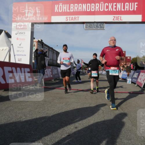 03.10.2025 - Köhlbrandbrückenlauf Matties Gatica Varas http://msf.ph/oto/9168786 03.10.2025 10:18:55 Ziel 1580, 1885, 2124, 2508, 2785, 2867, 3419, 3541, 3698 meine-sportfotos.de