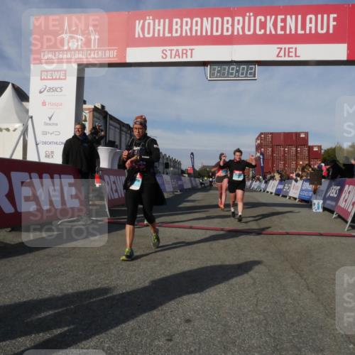 03.10.2025 - Köhlbrandbrückenlauf Matties Gatica Varas http://msf.ph/oto/9168803 03.10.2025 10:19:04 Ziel 1166, 1212, 1295, 1580, 1862, 1868, 2009, 2010, 2675, 2867, 3050, 3051, 3587 meine-sportfotos.de
