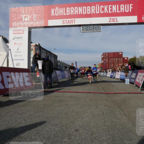 03.10.2025 - Köhlbrandbrückenlauf Matties Gatica Varas http://msf.ph/oto/9168817 03.10.2025 10:19:10 Ziel 1162, 1166, 1372, 1862, 1868, 2009, 2010, 2675, 3050, 3051, 3505, 3506, 3587 meine-sportfotos.de
