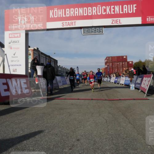 03.10.2025 - Köhlbrandbrückenlauf Matties Gatica Varas http://msf.ph/oto/9168818 03.10.2025 10:19:11 Ziel 1162, 1166, 1372, 1862, 1868, 2009, 2010, 2675, 3050, 3051, 3505, 3506, 3587, 3732 meine-sportfotos.de