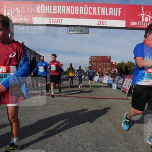 03.10.2025 - Köhlbrandbrückenlauf Matties Gatica Varas http://msf.ph/oto/9168825 03.10.2025 10:19:14 Ziel 1162, 1166, 1372, 1862, 2009, 2010, 2231, 2421, 3050, 3051, 3108, 3505, 3506, 3676, 3732 meine-sportfotos.de