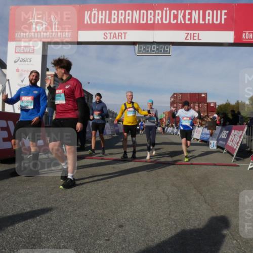 03.10.2025 - Köhlbrandbrückenlauf Matties Gatica Varas http://msf.ph/oto/9168828 03.10.2025 10:19:15 Ziel 1162, 1166, 1372, 1862, 2180, 2231, 2421, 3050, 3051, 3108, 3133, 3505, 3506, 3676, 3732 meine-sportfotos.de