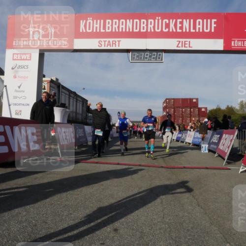 03.10.2025 - Köhlbrandbrückenlauf Matties Gatica Varas http://msf.ph/oto/9168840 03.10.2025 10:19:21 Ziel 1162, 1372, 1712, 2180, 2231, 2421, 2851, 2853, 3031, 3108, 3133, 3505, 3506, 3676, 3732 meine-sportfotos.de