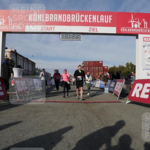03.10.2025 - Köhlbrandbrückenlauf Matties Gatica Varas http://msf.ph/oto/9168852 03.10.2025 10:19:27 Ziel 1310, 1502, 1531, 1556, 1690, 1712, 1803, 2180, 2851, 2853, 2885, 2886, 3031, 3133, 3239, 3558, 3815, 3828 meine-sportfotos.de