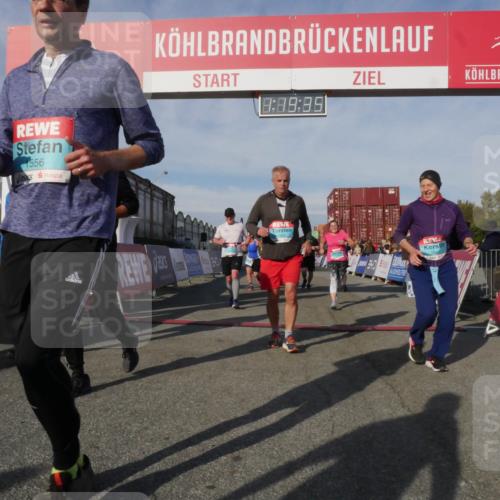 03.10.2025 - Köhlbrandbrückenlauf Matties Gatica Varas http://msf.ph/oto/9168873 03.10.2025 10:19:37 Ziel 1310, 1502, 1531, 1690, 1810, 1859, 1866, 1995, 2435, 2949, 3239, 3489, 3786, 3815 meine-sportfotos.de