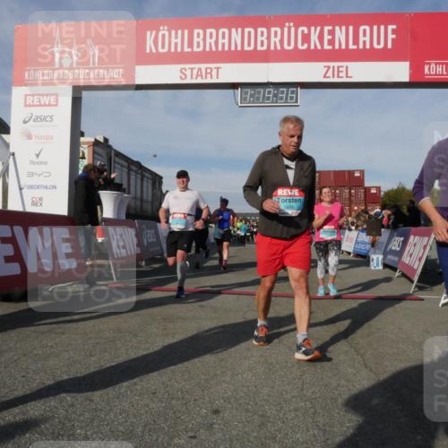 03.10.2025 - Köhlbrandbrückenlauf Matties Gatica Varas http://msf.ph/oto/9168875 03.10.2025 10:19:38 Ziel 1124, 1287, 1310, 1502, 1531, 1687, 1690, 1810, 1859, 1866, 1995, 2435, 2949, 3239, 3489, 3786, 3815 meine-sportfotos.de