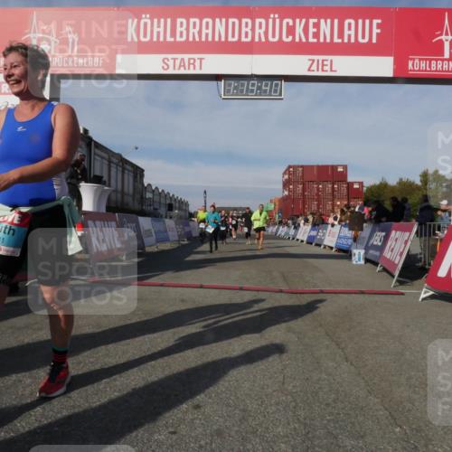 03.10.2025 - Köhlbrandbrückenlauf Matties Gatica Varas http://msf.ph/oto/9168882 03.10.2025 10:19:42 Ziel 1124, 1287, 1687, 1725, 1810, 1859, 1866, 1995, 2435, 2500, 2949, 3489, 3786 meine-sportfotos.de