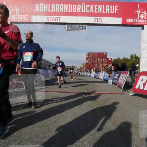 03.10.2025 - Köhlbrandbrückenlauf Matties Gatica Varas http://msf.ph/oto/9168903 03.10.2025 10:19:52 Ziel 1479, 1547, 1725, 1884, 2243, 2500, 3796 meine-sportfotos.de