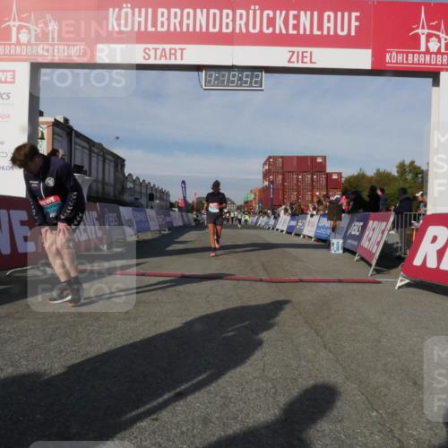 03.10.2025 - Köhlbrandbrückenlauf Matties Gatica Varas http://msf.ph/oto/9168907 03.10.2025 10:19:54 Ziel 1479, 1547, 1884, 1917, 2243, 3529, 3796 meine-sportfotos.de