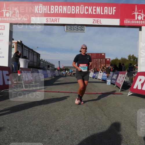 03.10.2025 - Köhlbrandbrückenlauf Matties Gatica Varas http://msf.ph/oto/9168911 03.10.2025 10:19:56 Ziel 1479, 1547, 1743, 1917, 2243, 2674, 3529, 3796 meine-sportfotos.de