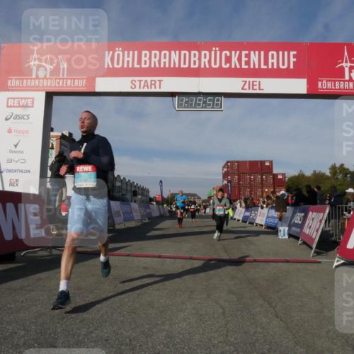 03.10.2025 - Köhlbrandbrückenlauf Matties Gatica Varas http://msf.ph/oto/9168916 03.10.2025 10:20:00 Ziel 1479, 1503, 1547, 1585, 1743, 1811, 1861, 1917, 2051, 2243, 2674, 3529, 3770, 3840 meine-sportfotos.de