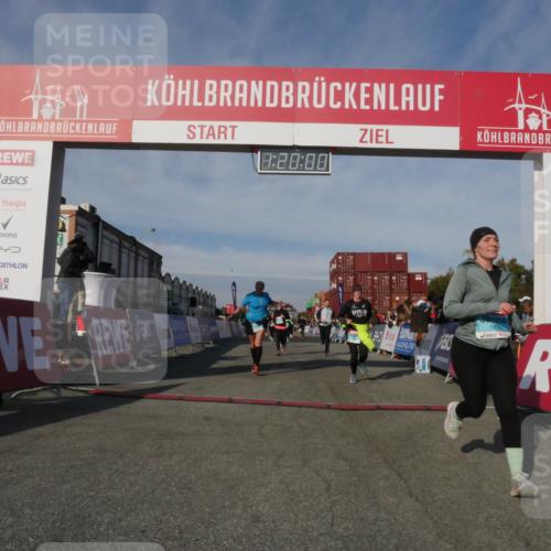 03.10.2025 - Köhlbrandbrückenlauf Matties Gatica Varas http://msf.ph/oto/9168919 03.10.2025 10:20:02 Ziel 1282, 1503, 1547, 1585, 1672, 1743, 1795, 1811, 1861, 1917, 2051, 2243, 2674, 3529, 3770, 3840 meine-sportfotos.de