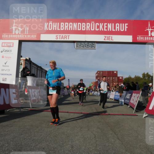 03.10.2025 - Köhlbrandbrückenlauf Matties Gatica Varas http://msf.ph/oto/9168924 03.10.2025 10:20:05 Ziel 1282, 1503, 1585, 1593, 1672, 1743, 1795, 1811, 1861, 1917, 2051, 2674, 3407, 3529, 3736, 3770, 3840 meine-sportfotos.de