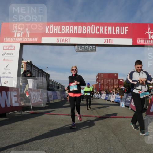 03.10.2025 - Köhlbrandbrückenlauf Matties Gatica Varas http://msf.ph/oto/9168928 03.10.2025 10:20:06 Ziel 1282, 1503, 1585, 1593, 1672, 1743, 1795, 1811, 1861, 2051, 2674, 3407, 3736, 3770, 3840 meine-sportfotos.de