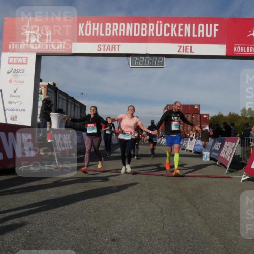 03.10.2025 - Köhlbrandbrückenlauf Matties Gatica Varas http://msf.ph/oto/9168943 03.10.2025 10:20:14 Ziel 1282, 1593, 1672, 1795, 2055, 2854, 2855, 3407, 3417, 3697, 3736 meine-sportfotos.de