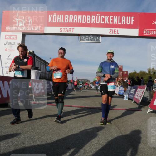 03.10.2025 - Köhlbrandbrückenlauf Matties Gatica Varas http://msf.ph/oto/9168949 03.10.2025 10:20:17 Ziel 1737, 1746, 2018, 2055, 2854, 2855, 2916, 2918, 3417, 3697 meine-sportfotos.de