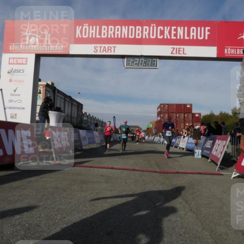03.10.2025 - Köhlbrandbrückenlauf Matties Gatica Varas http://msf.ph/oto/9168954 03.10.2025 10:20:19 Ziel 1576, 1737, 1746, 2018, 2055, 2854, 2855, 2916, 2918, 3382, 3417, 3697 meine-sportfotos.de