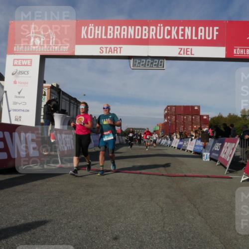03.10.2025 - Köhlbrandbrückenlauf Matties Gatica Varas http://msf.ph/oto/9168959 03.10.2025 10:20:22 Ziel 1576, 1698, 1737, 1746, 2018, 2854, 2855, 2916, 2917, 2918, 2919, 3382, 3430, 3635 meine-sportfotos.de