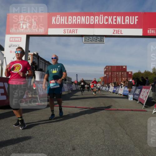 03.10.2025 - Köhlbrandbrückenlauf Matties Gatica Varas http://msf.ph/oto/9168961 03.10.2025 10:20:23 Ziel 1576, 1692, 1698, 1737, 1746, 2018, 2854, 2855, 2916, 2917, 2918, 2919, 3382, 3430, 3635 meine-sportfotos.de