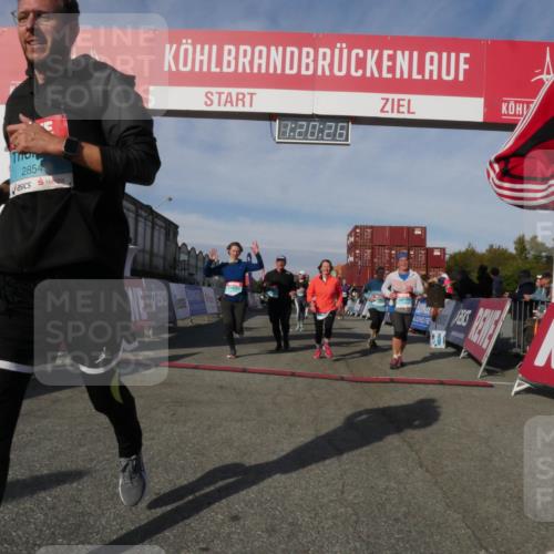 03.10.2025 - Köhlbrandbrückenlauf Matties Gatica Varas http://msf.ph/oto/9168971 03.10.2025 10:20:28 Ziel 1576, 1615, 1692, 1698, 1737, 1746, 1804, 1912, 2018, 2916, 2917, 2918, 2919, 3382, 3430, 3635, 3669 meine-sportfotos.de