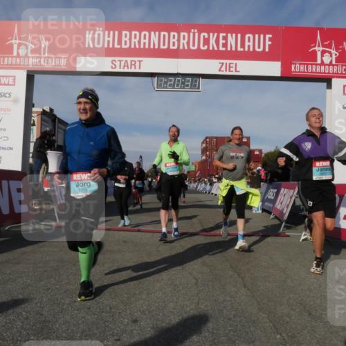 03.10.2025 - Köhlbrandbrückenlauf Matties Gatica Varas http://msf.ph/oto/9168982 03.10.2025 10:20:33 Ziel 1051, 1538, 1615, 1650, 1651, 1692, 1698, 1804, 1911, 1912, 2424, 2460, 2919, 3635, 3669 meine-sportfotos.de