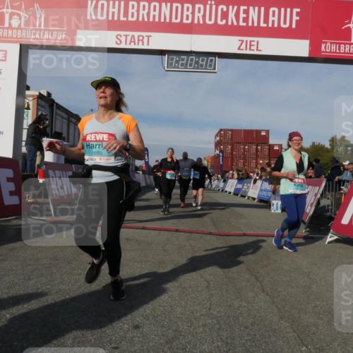 03.10.2025 - Köhlbrandbrückenlauf Matties Gatica Varas http://msf.ph/oto/9168999 03.10.2025 10:20:42 Ziel 1051, 1538, 1651, 1664, 2023, 2424, 2460, 2617, 3562, 3636 meine-sportfotos.de