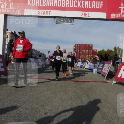 03.10.2025 - Köhlbrandbrückenlauf Matties Gatica Varas http://msf.ph/oto/9169001 03.10.2025 10:20:43 Ziel 1051, 1538, 1664, 2023, 2424, 2460, 2617, 3562, 3636, 3783 meine-sportfotos.de