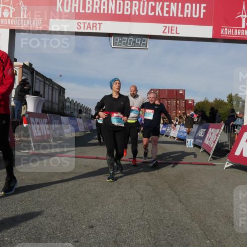 03.10.2025 - Köhlbrandbrückenlauf Matties Gatica Varas http://msf.ph/oto/9169003 03.10.2025 10:20:44 Ziel 1051, 1664, 2023, 2424, 2460, 2617, 3562, 3636, 3783 meine-sportfotos.de