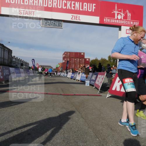03.10.2025 - Köhlbrandbrückenlauf Matties Gatica Varas http://msf.ph/oto/9169013 03.10.2025 10:20:49 Ziel 1561, 1562, 1618, 1971, 2023, 2817, 3636, 3783 meine-sportfotos.de