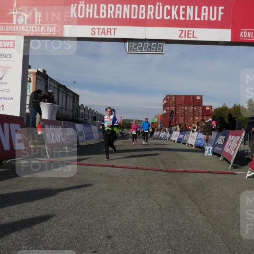 03.10.2025 - Köhlbrandbrückenlauf Matties Gatica Varas http://msf.ph/oto/9169018 03.10.2025 10:20:52 Ziel 1561, 1562, 1618, 1971, 2012, 2023, 2817, 3030, 3636, 3783 meine-sportfotos.de