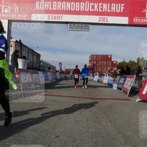 03.10.2025 - Köhlbrandbrückenlauf Matties Gatica Varas http://msf.ph/oto/9169022 03.10.2025 10:20:53 Ziel 1561, 1562, 1618, 1971, 2012, 2033, 2128, 2817, 3030, 3617, 3636, 3783 meine-sportfotos.de