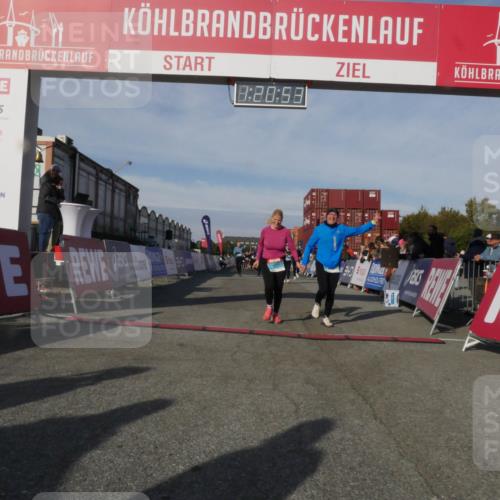 03.10.2025 - Köhlbrandbrückenlauf Matties Gatica Varas http://msf.ph/oto/9169024 03.10.2025 10:20:54 Ziel 1561, 1562, 1618, 1971, 2012, 2033, 2128, 2817, 3030, 3617, 3636, 3783 meine-sportfotos.de
