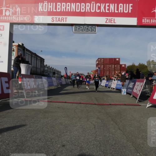 03.10.2025 - Köhlbrandbrückenlauf Matties Gatica Varas http://msf.ph/oto/9169029 03.10.2025 10:20:57 Ziel 1561, 1562, 1618, 1971, 2012, 2033, 2082, 2128, 2142, 2817, 3030, 3617, 3757, 3758 meine-sportfotos.de