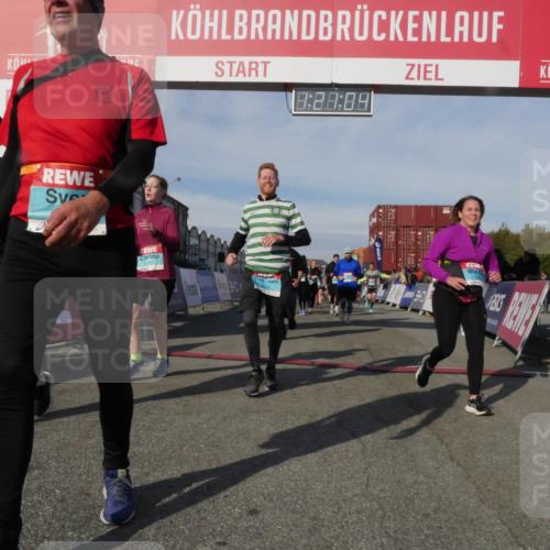 03.10.2025 - Köhlbrandbrückenlauf Matties Gatica Varas http://msf.ph/oto/9169048 03.10.2025 10:21:06 Ziel 1463, 1607, 1609, 1667, 1706, 1846, 1965, 2076, 2082, 2142, 2200, 2362, 2416, 2512, 2720, 2721, 2943, 2969, 2977, 2978, 3148, 3215, 3306, 3408, 3755, 3757, 3758, 3772 meine-sportfotos.de