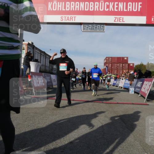 03.10.2025 - Köhlbrandbrückenlauf Matties Gatica Varas http://msf.ph/oto/9169051 03.10.2025 10:21:07 Ziel 1463, 1607, 1609, 1667, 1706, 1846, 1965, 2076, 2082, 2142, 2200, 2362, 2416, 2456, 2512, 2720, 2721, 2943, 2969, 2977, 2978, 3148, 3215, 3306, 3408, 3755, 3757, 3758, 3772 meine-sportfotos.de