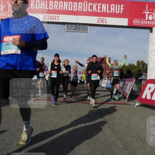 03.10.2025 - Köhlbrandbrückenlauf Matties Gatica Varas http://msf.ph/oto/9169056 03.10.2025 10:21:10 Ziel 1463, 1607, 1609, 1667, 1706, 1846, 1965, 2076, 2200, 2362, 2416, 2456, 2512, 2720, 2721, 2943, 2969, 2977, 2978, 3148, 3215, 3306, 3408, 3755, 3772 meine-sportfotos.de