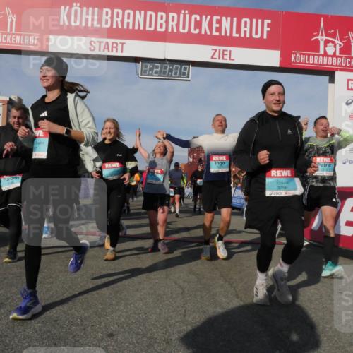 03.10.2025 - Köhlbrandbrückenlauf Matties Gatica Varas http://msf.ph/oto/9169058 03.10.2025 10:21:11 Ziel 1463, 1607, 1609, 1667, 1706, 1846, 1965, 2076, 2200, 2362, 2456, 2720, 2721, 2943, 3215, 3306, 3408, 3772 meine-sportfotos.de