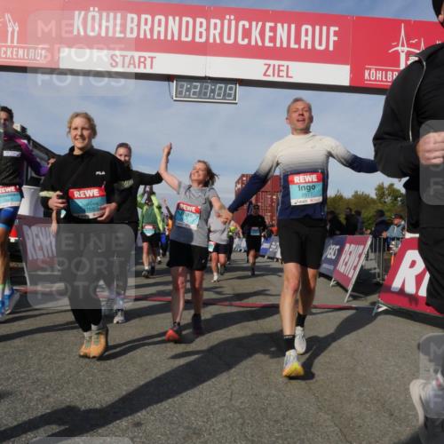 03.10.2025 - Köhlbrandbrückenlauf Matties Gatica Varas http://msf.ph/oto/9169059 03.10.2025 10:21:11 Ziel 1463, 1607, 1609, 1667, 1706, 1846, 1965, 2076, 2200, 2362, 2456, 2720, 2721, 2943, 3215, 3306, 3408, 3772 meine-sportfotos.de